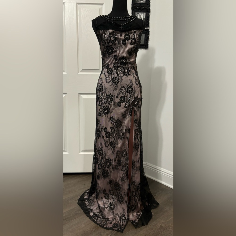 NWT Dolls Kill / Widow Sensual Premonition Maxi Dress
